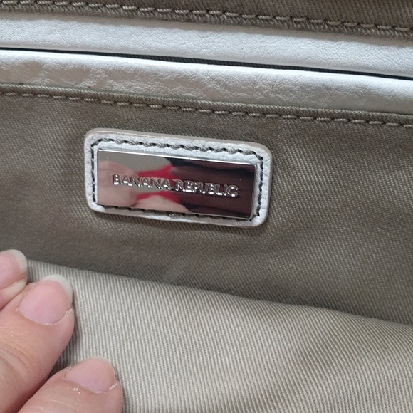 Beautiful genuine leather clutch Banana Republic - Picture 9 of 12